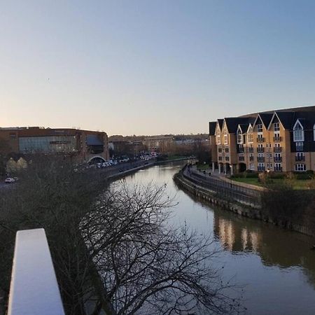 Maidstone Heights By Kasar Stays Buitenkant foto