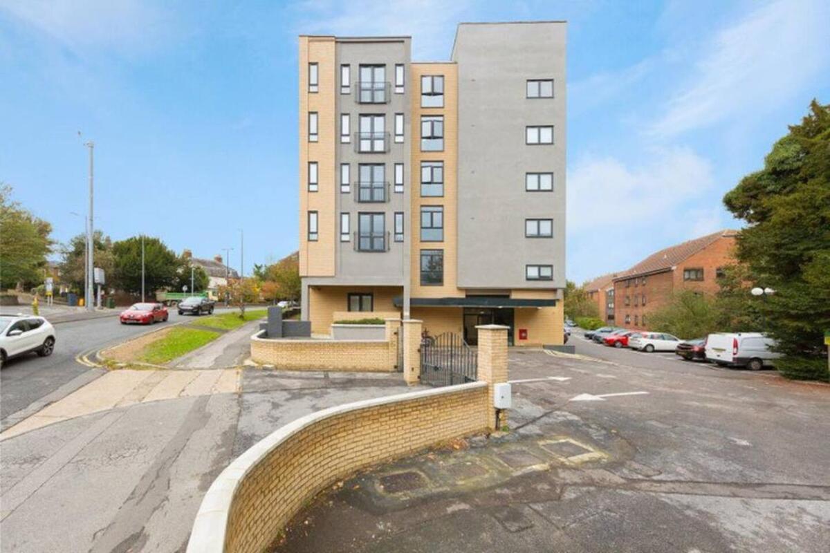 Maidstone Heights By Kasar Stays Buitenkant foto