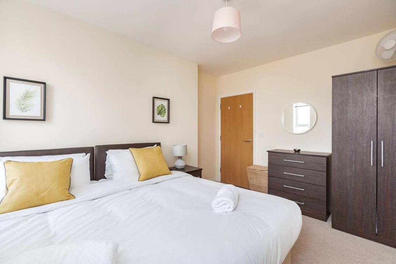 Maidstone Heights By Kasar Stays Buitenkant foto