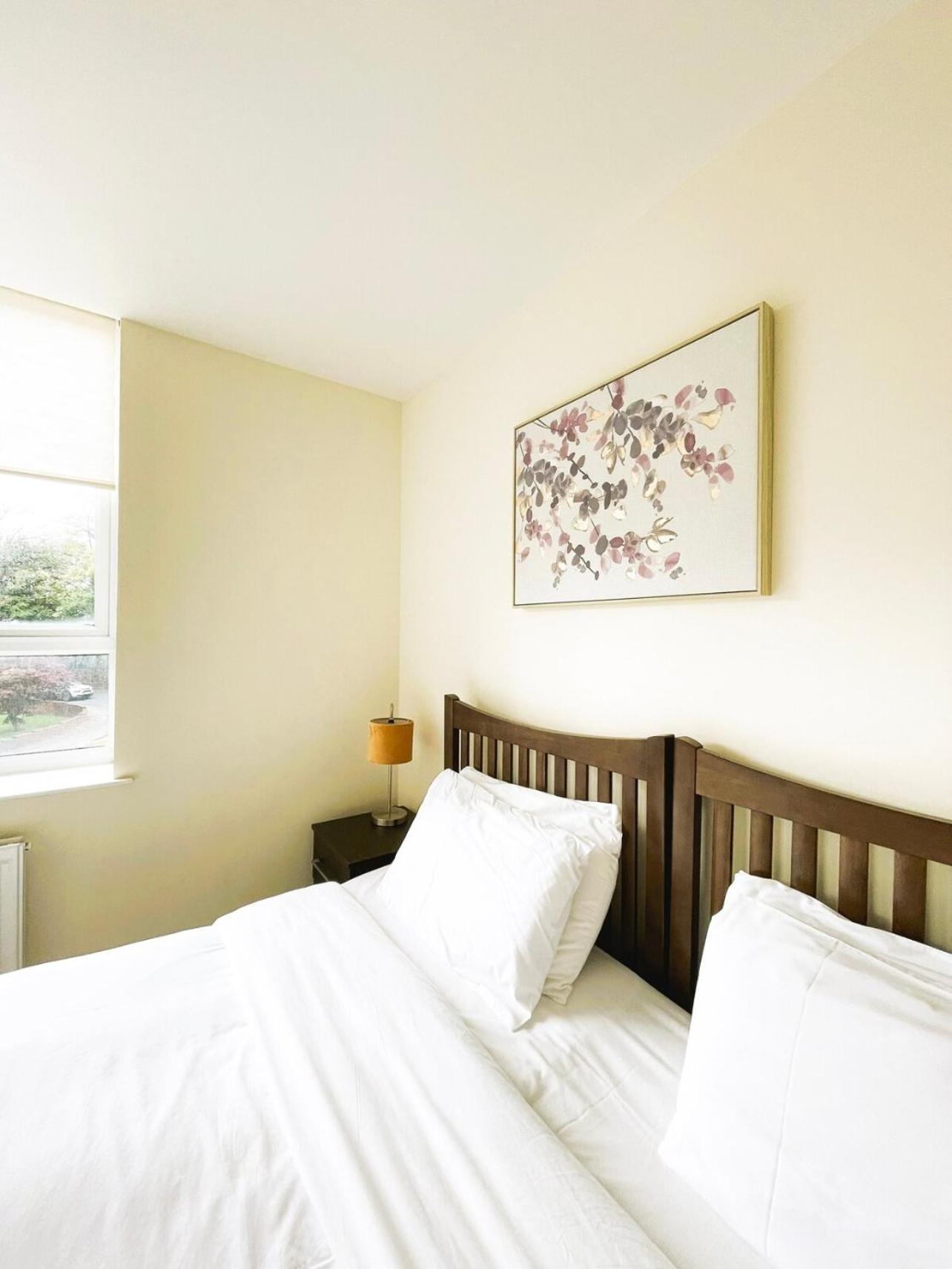 Maidstone Heights By Kasar Stays Buitenkant foto