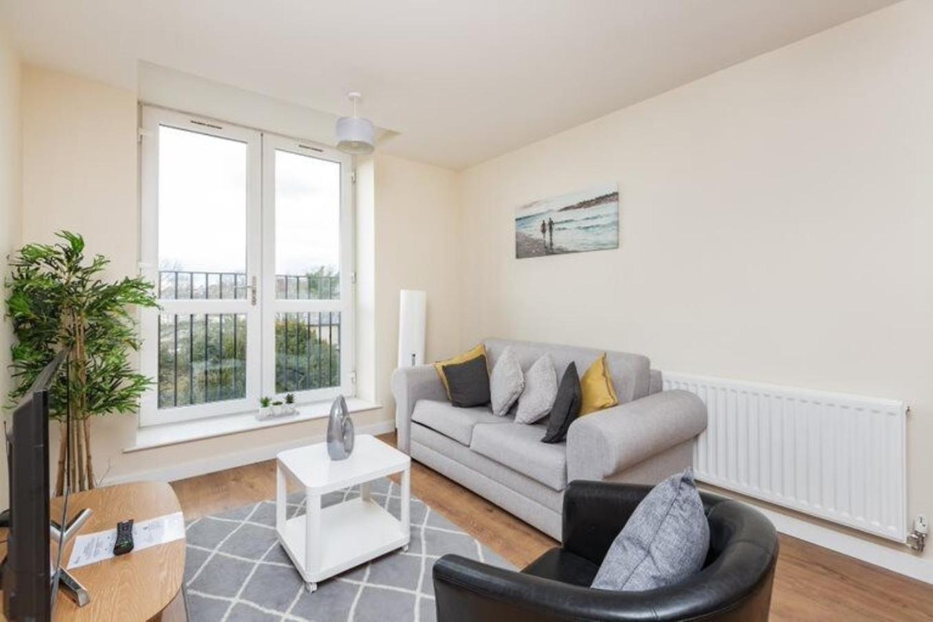 Maidstone Heights By Kasar Stays Buitenkant foto