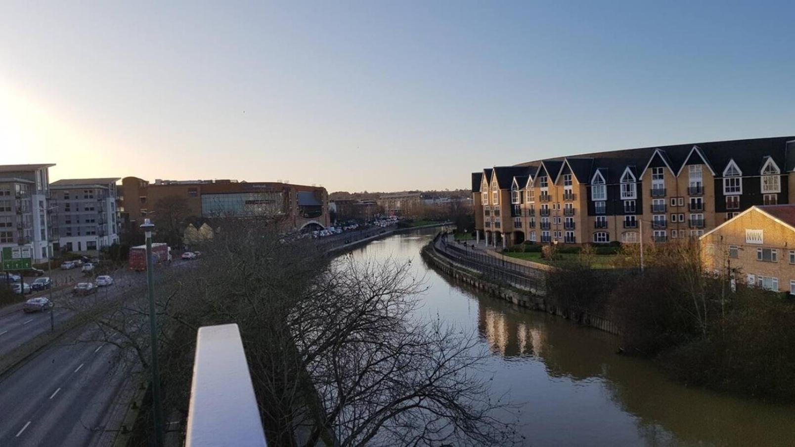 Maidstone Heights By Kasar Stays Buitenkant foto