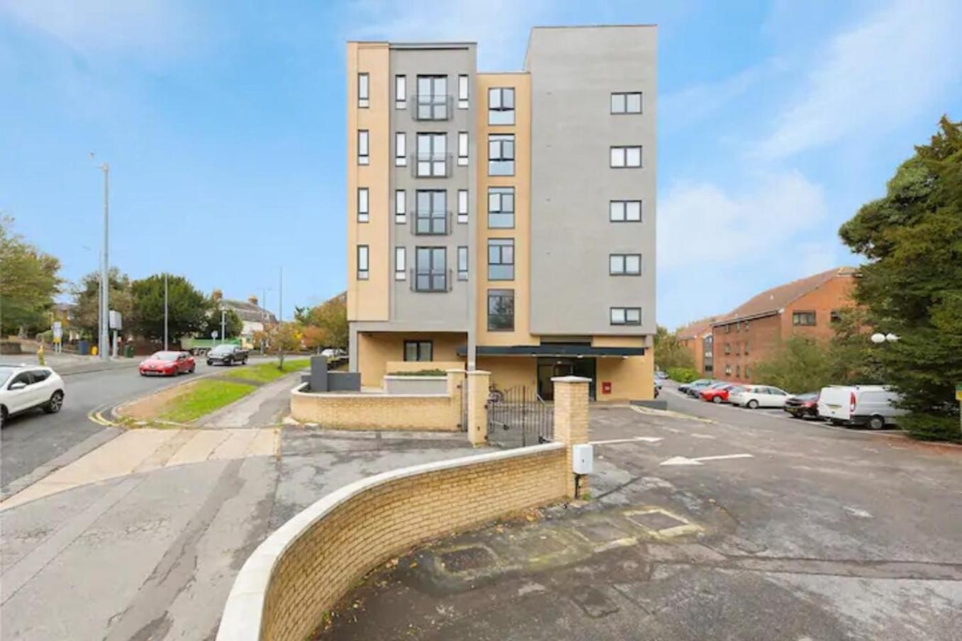 Maidstone Heights By Kasar Stays Buitenkant foto