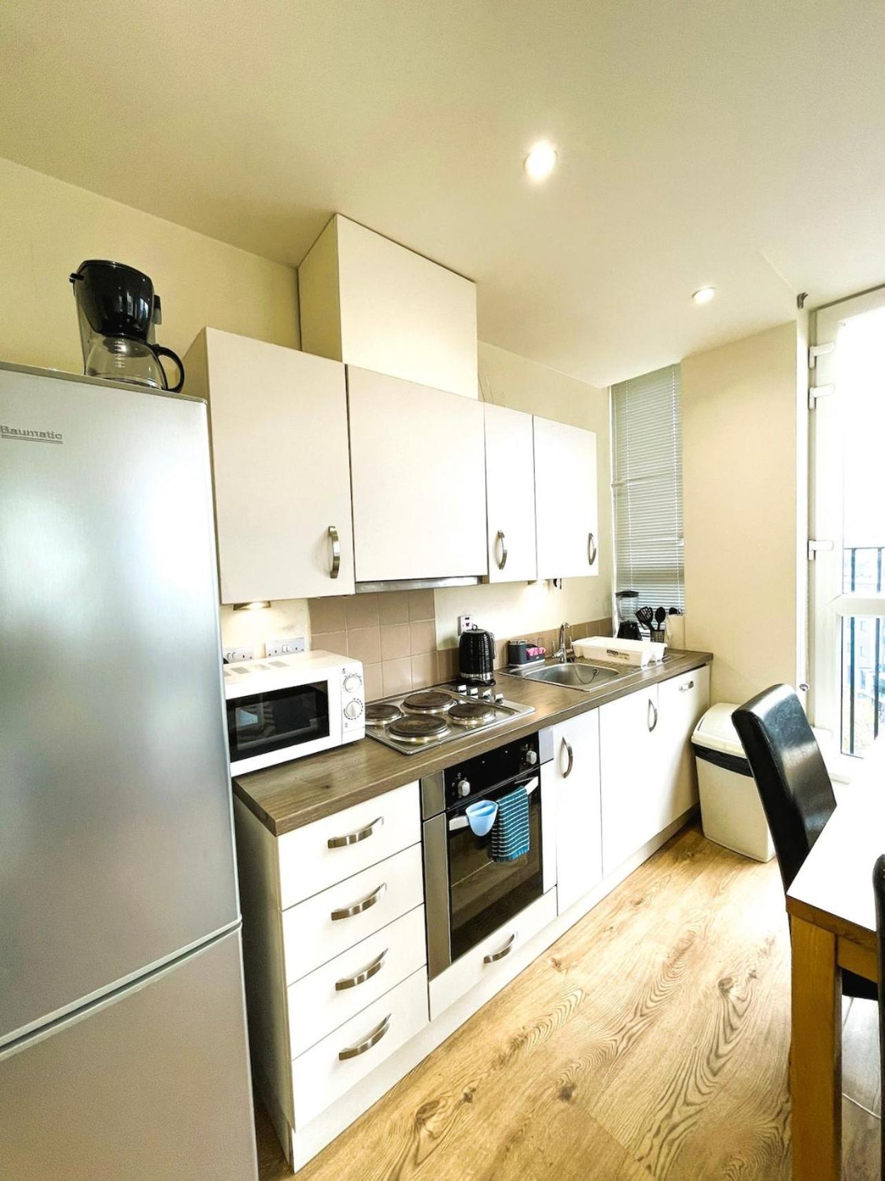 Maidstone Heights By Kasar Stays Buitenkant foto