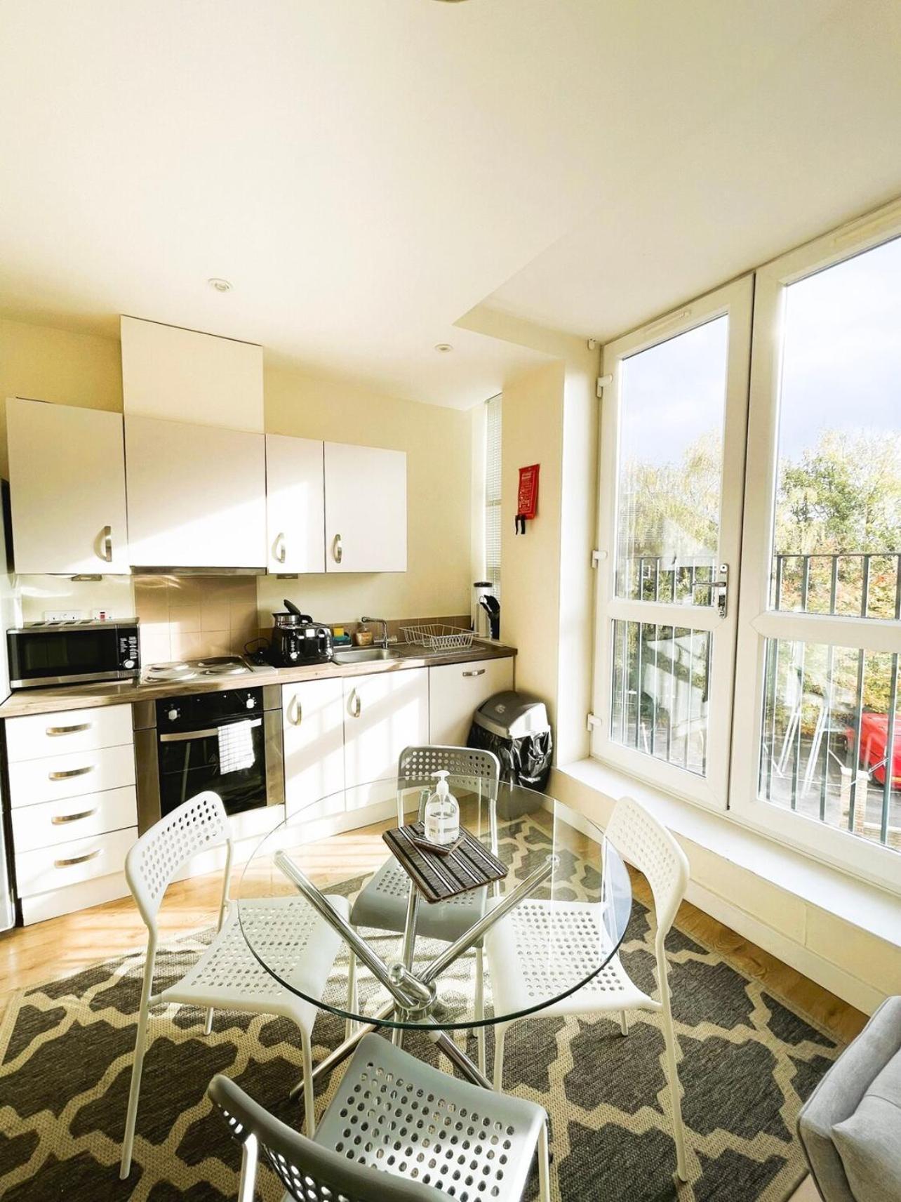Maidstone Heights By Kasar Stays Buitenkant foto